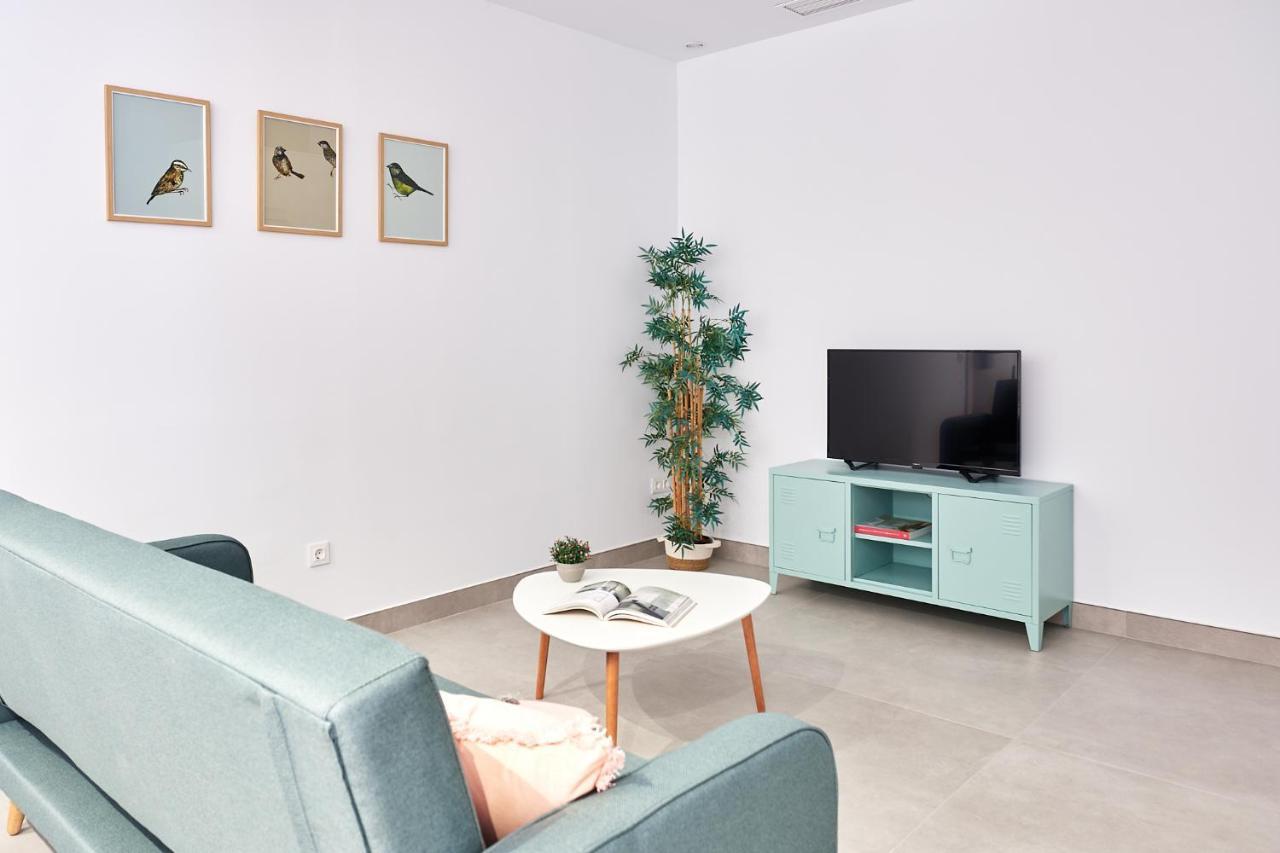 9 Nidos Centrica Suites - Nuevo Пласенсия Экстерьер фото