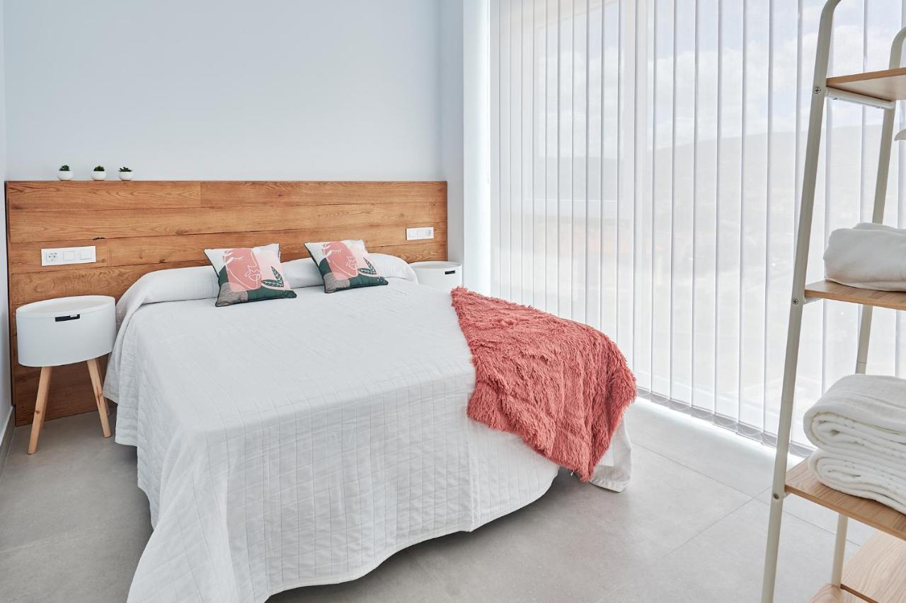 9 Nidos Centrica Suites - Nuevo Пласенсия Экстерьер фото