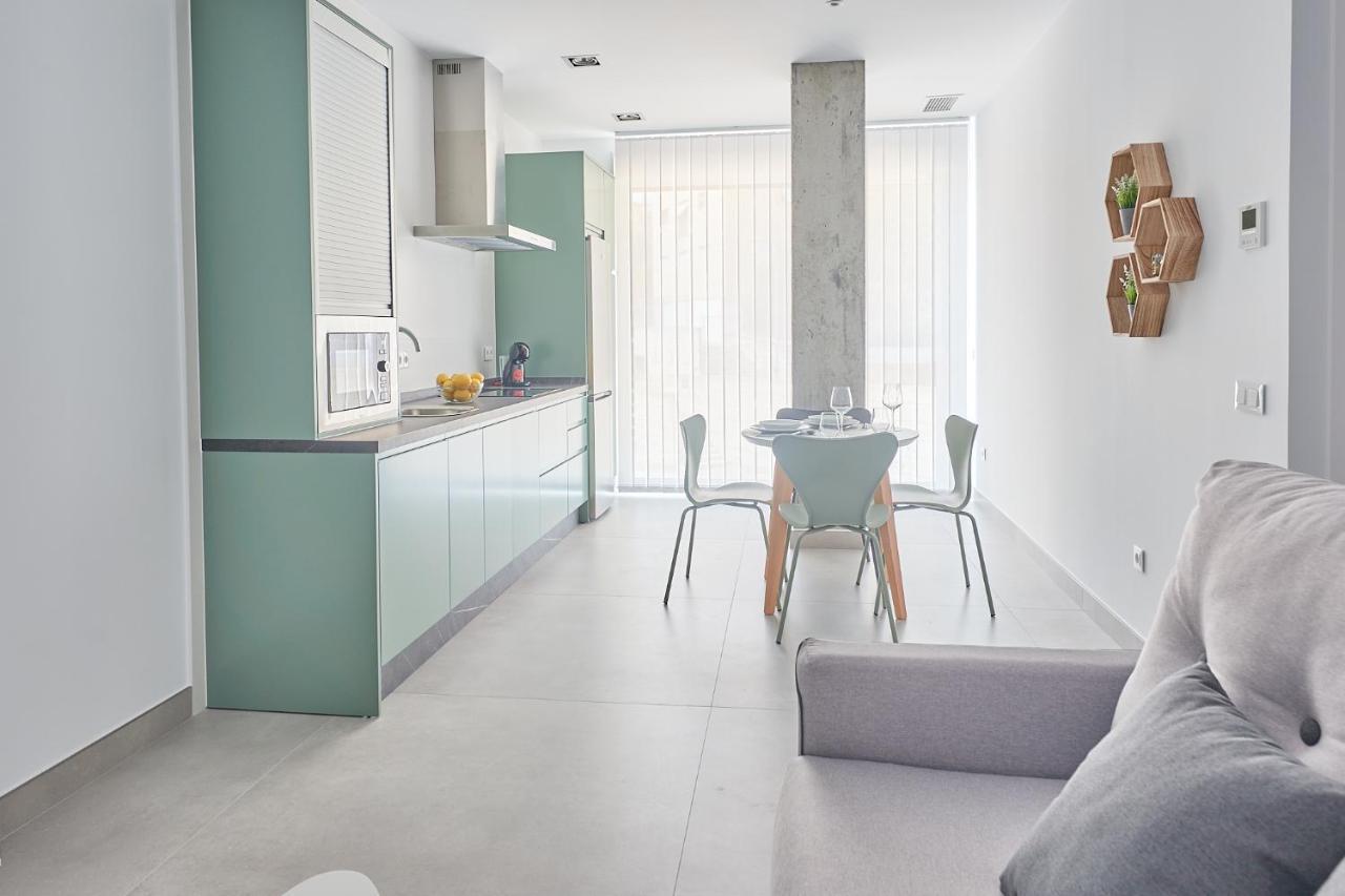 9 Nidos Centrica Suites - Nuevo Пласенсия Экстерьер фото